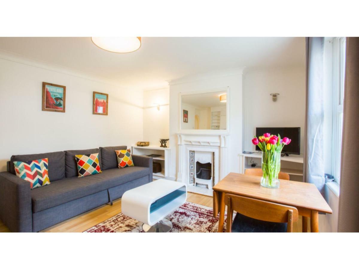 Elegant 1bdr W/private Garden In Vibrant Apartment Hove